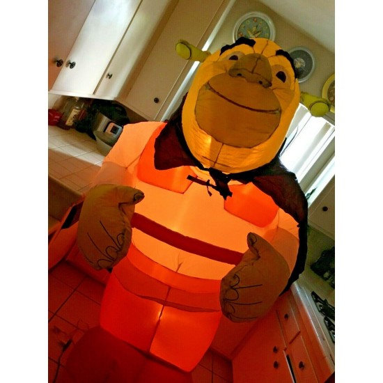 SHREK OGRE GEMMY  AIRBLOWN INFLATABLE HALLOWEEN. 8 FT. With BANNERS.