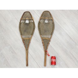 Authentic Vintage Pair of Used Snowshoes (47-90-G3475) Y8U