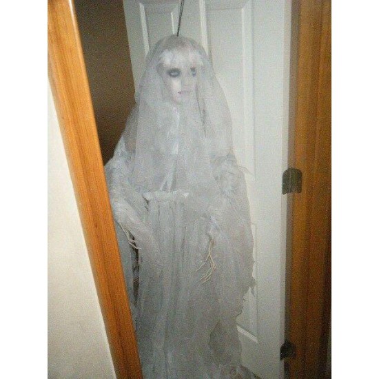 HALLOWEEN ZOMBIE BEAUTIFUL BRIDE EYES LIGHT UP HEAD AND ARMS MOVE CREEPY