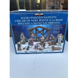 KIRKLAND SIGNATURE 13 PC. HAND PAINTED NATIVITY SET *NIOB*