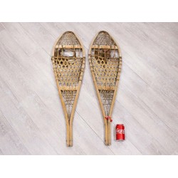 Authentic Vintage Pair of Used Snowshoes (47-90-G3474) Y8U