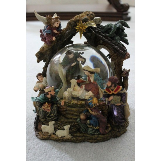 Musical Water Globe with Revolving Base