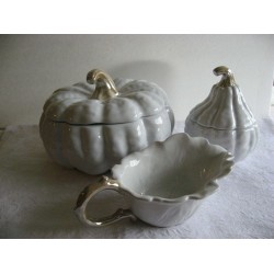 Williams Sonoma Thanksgiving Figural Tureen, 4 Squash Bowls & Gravy Boat