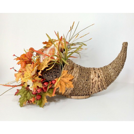 WICKER CORNUCOPIA FALL BASKET LARGE CENTERPIECE ARRANGEMENT THANKSGIVING TABLE