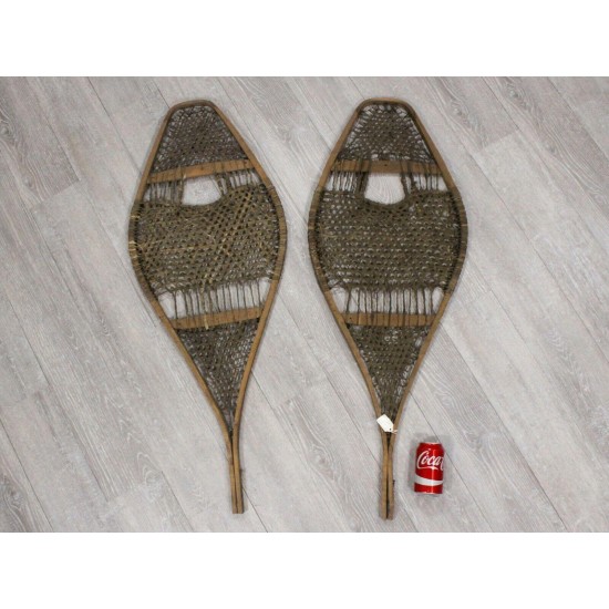 Authentic Vintage Pair of Snowshoes (47-90-G97) L2