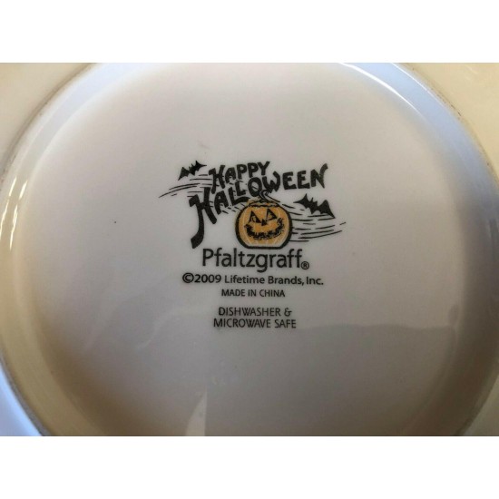 Pfaltzgraff 2009 Happy Halloween Plates 3D Embossed Mugs, Set of 4