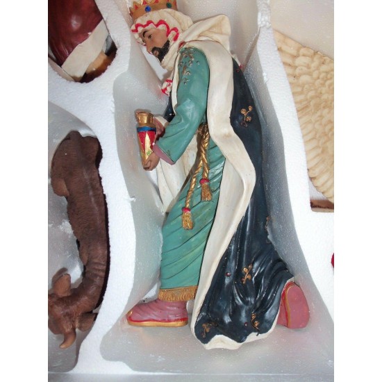 11 PIECE NATIVITY SET