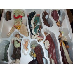 11 PIECE NATIVITY SET