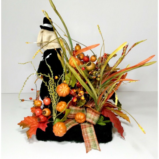 THANKSGIVING PILGRIM DOG CENTERPIECE FALL COLORS AUTUMN FLORAL ARRANGEMENT NEW