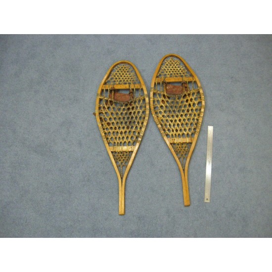 Authentic Vintage Pair of Snowshoes Used Gallery (47-90-G138) WA