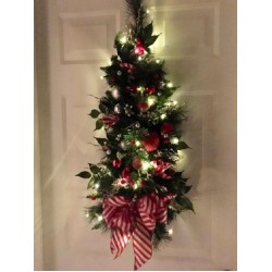 Awe-Inspiring Candy Cane Wall Tree